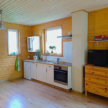 بيت خشبي - Stajnia Bursztynowa