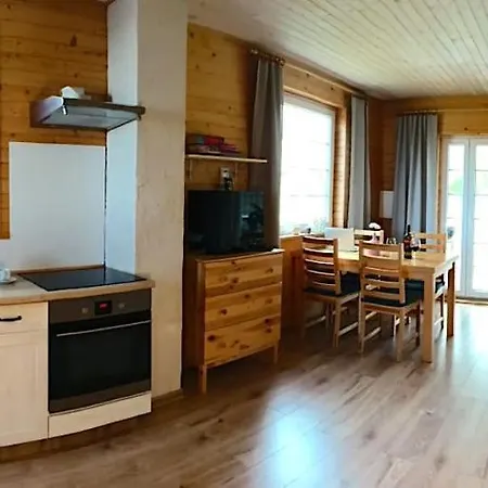 - Stajnia Bursztynowa