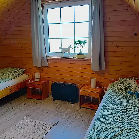 بيت خشبي - Stajnia Bursztynowa بوتسك