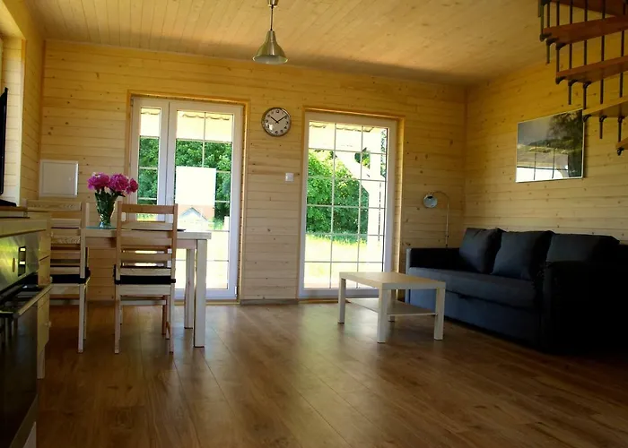 - Stajnia Bursztynowa Orman Evi Puck